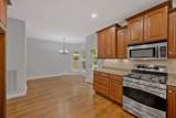 4033 Sweetberry Dr - Photo 18