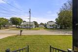 2204 Denham Ave - Photo 3