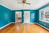 2065 Lintwood Dr - Photo 16