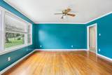 2065 Lintwood Dr - Photo 17