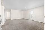 1891 Waters Edge Dr - Photo 3