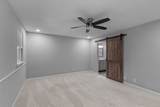 8207 Sawyer Brown Rd - Photo 11