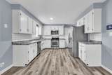 1571 Barrett Dr - Photo 3
