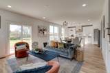 511 Green Ln - Photo 17