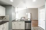 395 Devon Chase Hl - Photo 16