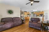 2052 Woodcliff Dr - Photo 14