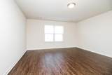 2524 Queen Bee Drive - Photo 8