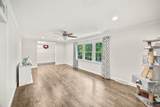 1015 Tanglewood Dr - Photo 4