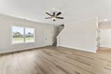 1526 Goblet Dr - Photo 10