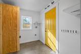306 E St - Photo 15