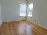 944 33rd Ave - Photo 17