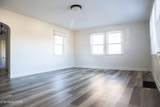 2819 Woodbine Ave - Photo 2
