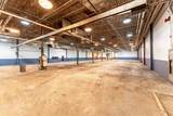 200 Universal Dr - Photo 22