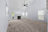 2916 Brewster Dr - Photo 4