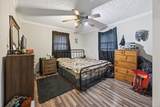 521 Thomas Ave - Photo 13