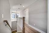 1121 Lawrence Ave - Photo 21