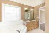 3332 Greenspoint Dr - Photo 16