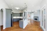 1027 Founders Ln - Photo 11