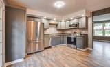 240 Maplewood Dr - Photo 2