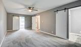 240 Maplewood Dr - Photo 14