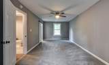 240 Maplewood Dr - Photo 15