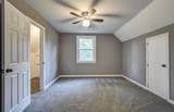 240 Maplewood Dr - Photo 28