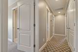 3013 Honeysuckle Dr - Photo 36