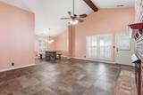 1015 Boxwood Dr - Photo 5