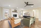 2242 Surrey Dr - Photo 13