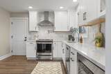 2242 Surrey Dr - Photo 22
