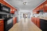 201 Oak Hollow Rd - Photo 14