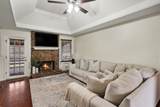 1005 Homestead Trl - Photo 6