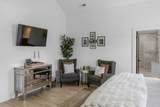 526 Radnor St - Photo 18