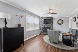525 Castlegate Dr - Photo 17