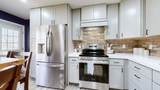 1075 Heatherwood Rd - Photo 5