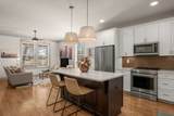 1728 Carvell Ave - Photo 1