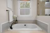 504 Lynnwood Blvd - Photo 14