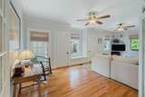 2402 Oakland Ave - Photo 16