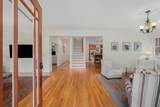 2402 Oakland Ave - Photo 3