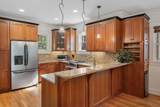 2402 Oakland Ave - Photo 10