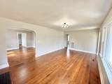 2711 Kenwood Dr - Photo 3