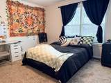 943 Wall St - Photo 14