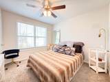 943 Wall St - Photo 16