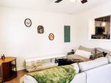 943 Wall St - Photo 6