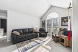 1703 Perimeter Dr - Photo 2