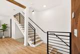 314 E Trinity Ln - Photo 9