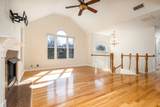 2938 Churchill Ln - Photo 5