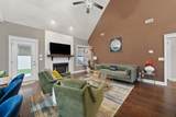 950 Terrace Creek Ln - Photo 7