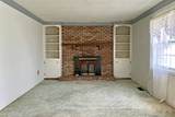 207 Spence Ln - Photo 3