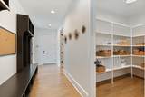 915 Glendale Ln - Photo 21